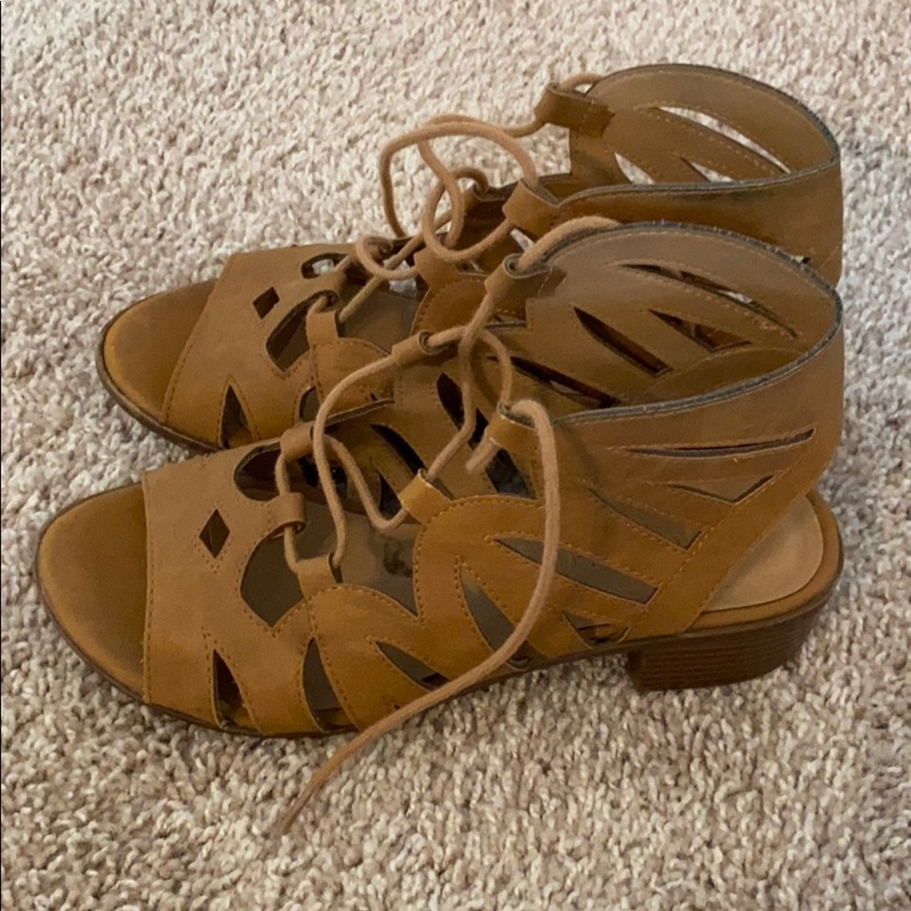 Sandals - Picture 2 of 4
